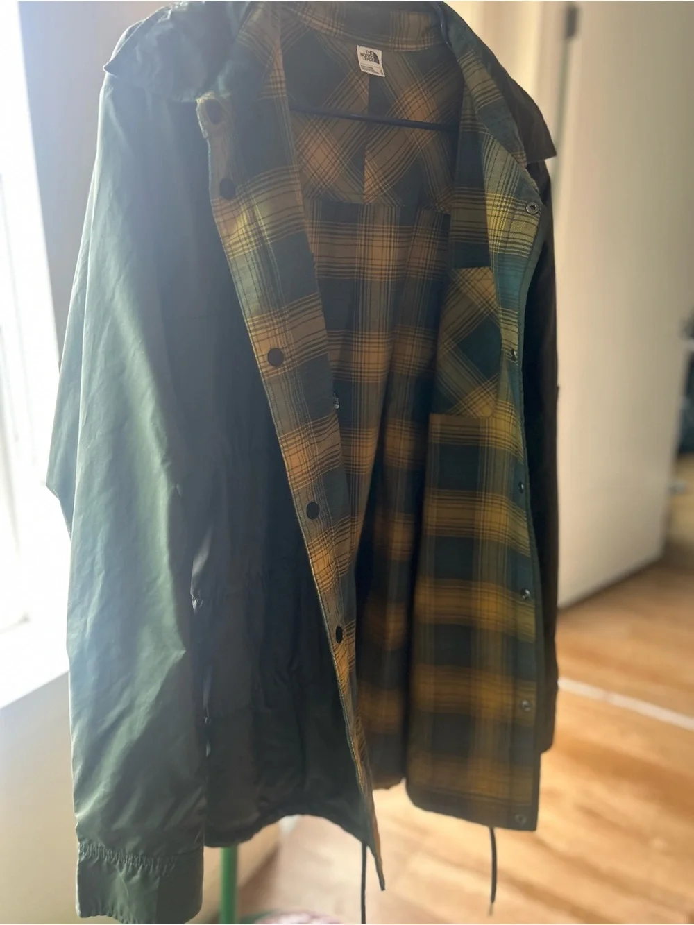 The North Face Men's Olive Green Lightweight Shirt Jacket